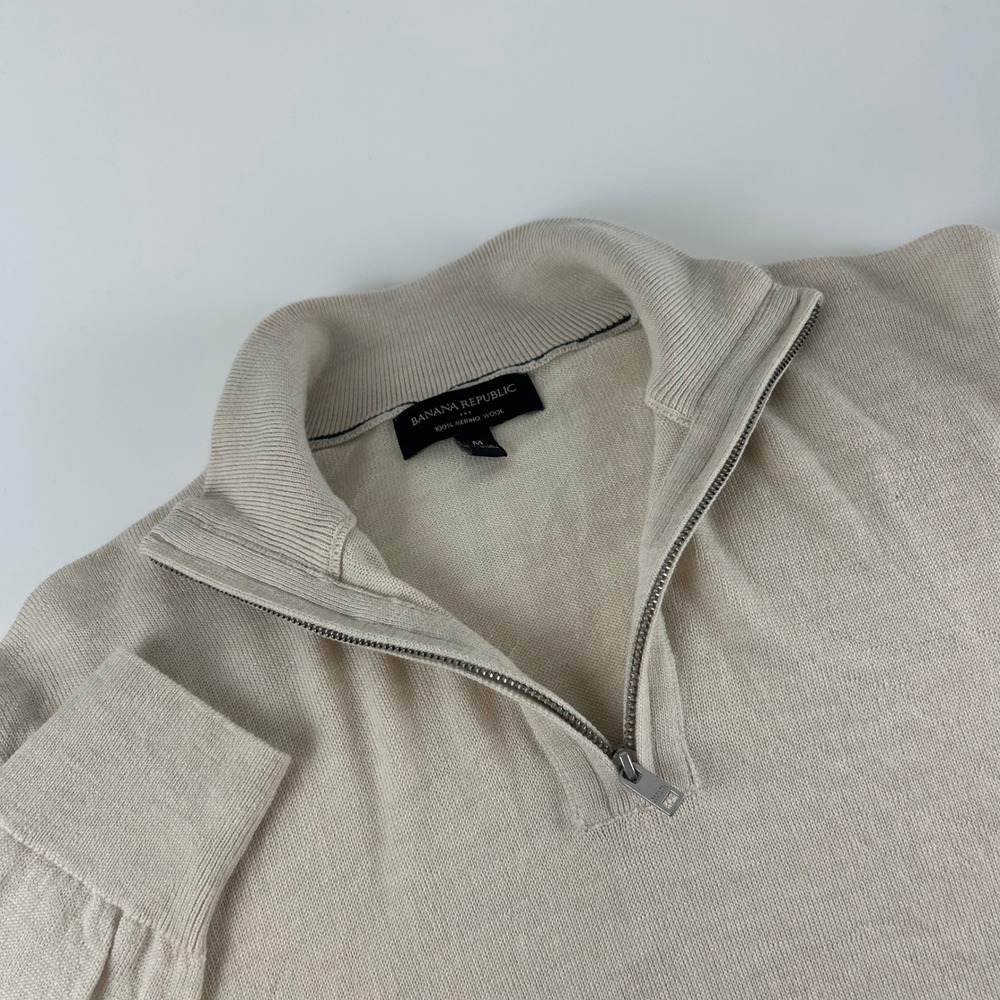 Banana Republic Mens M Beige 100% Merino Wool 1/4 Zip Sweater Casual Preppy